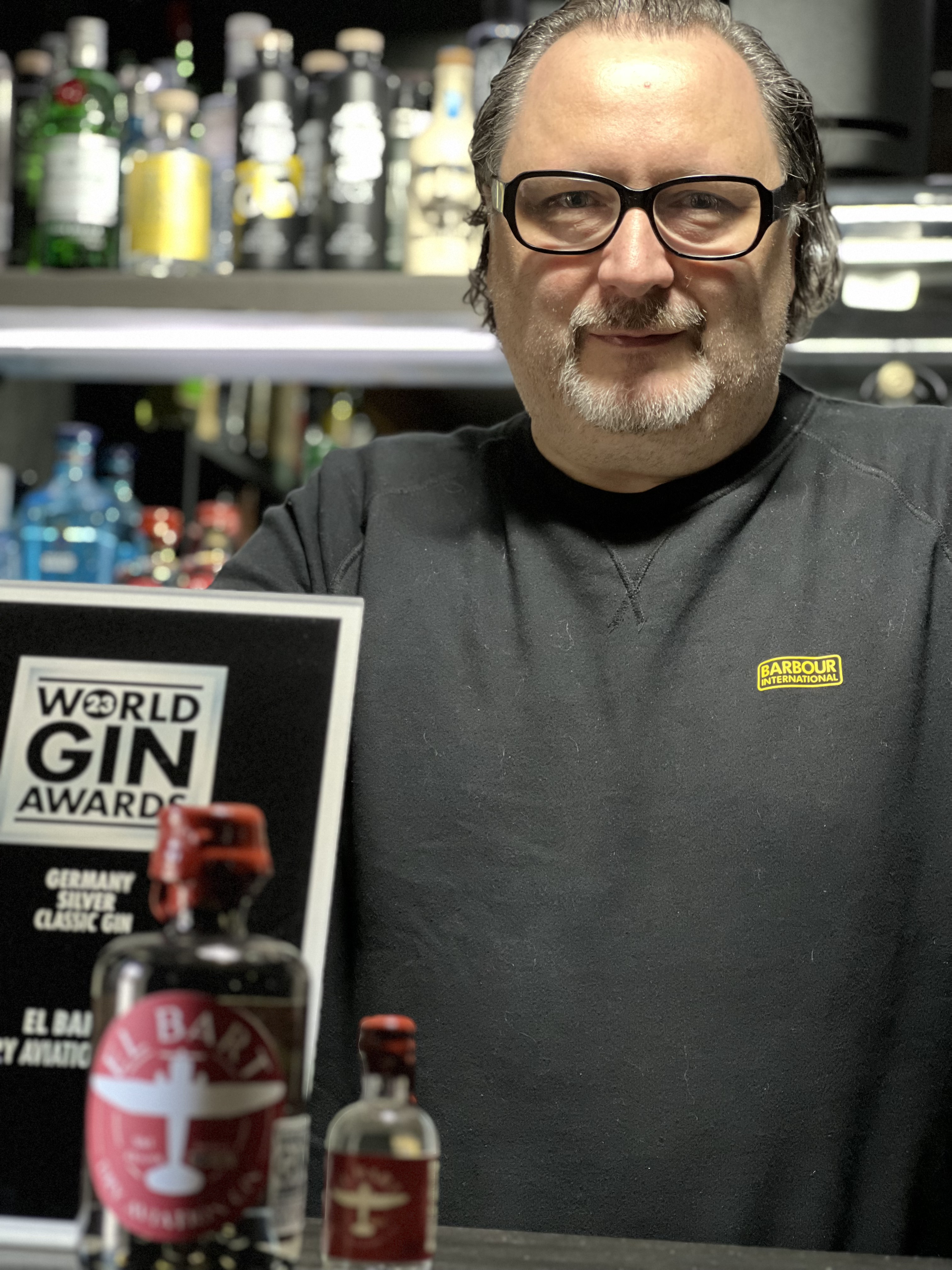 GinTalk Podcast Folge 34 präsentiert den El Bart - Dry Aviation Gin: Dietmar Hölscher im Gespräch